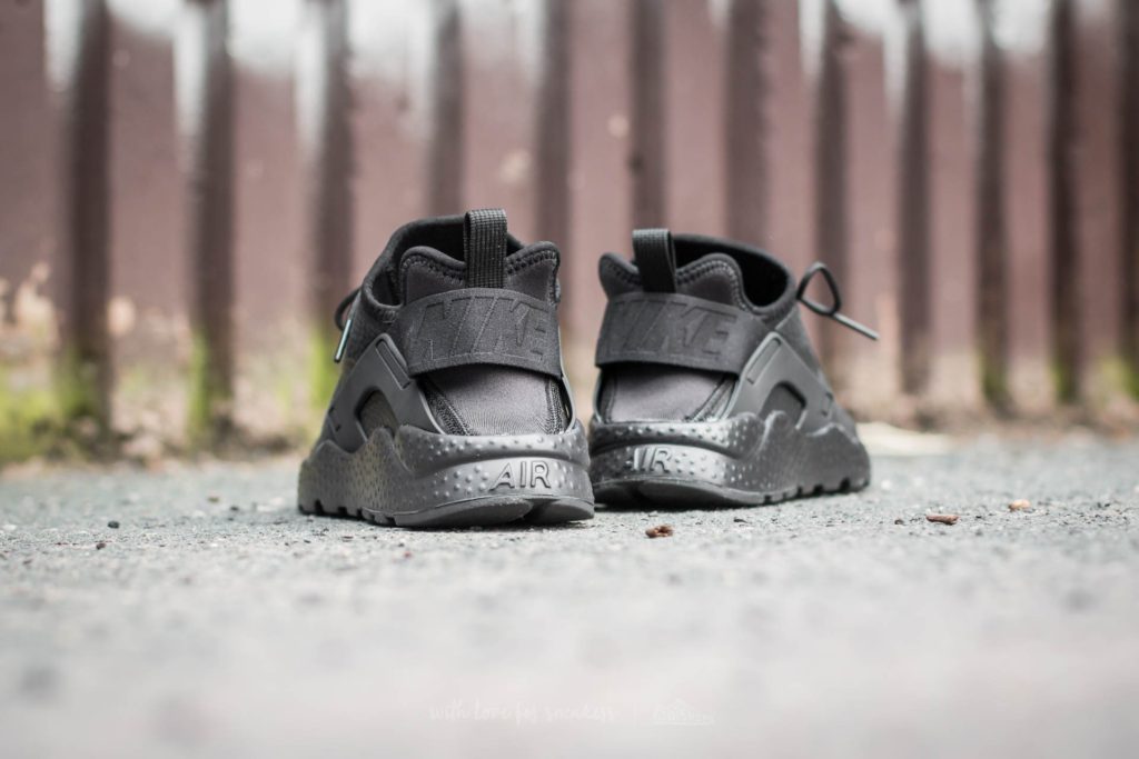 nike-w-air-huarache-run-ultra-premium-black-black